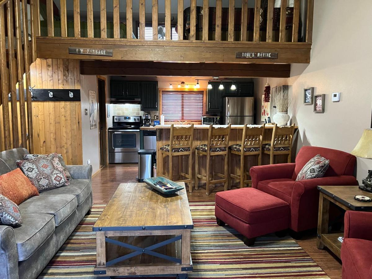 Aspen West 5 Townhouse With High Speed Wifi Apartment Ред Ривър Екстериор снимка