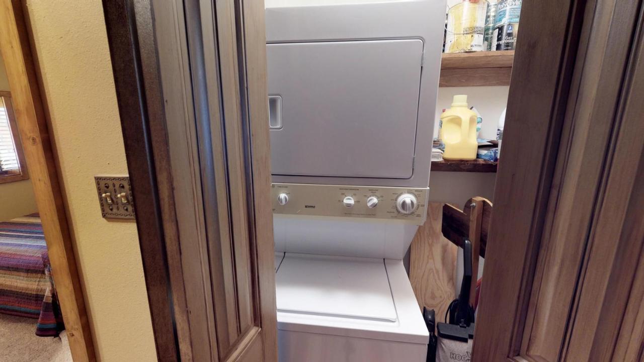 Aspen West 5 Townhouse With High Speed Wifi Apartment Ред Ривър Екстериор снимка