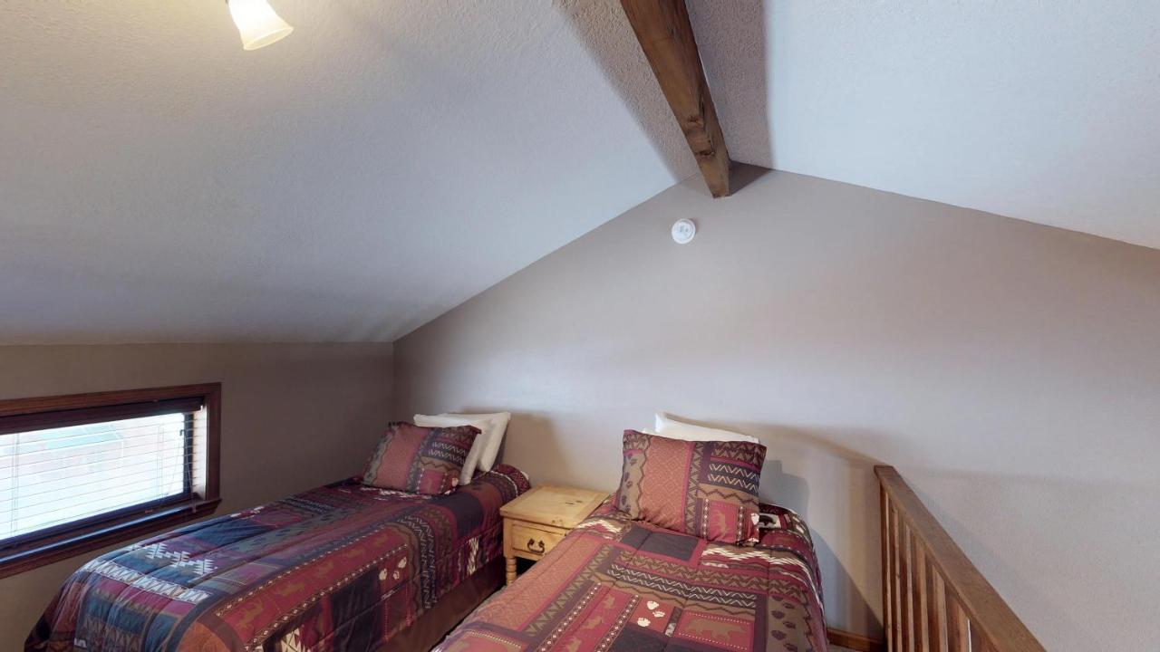 Aspen West 5 Townhouse With High Speed Wifi Apartment Ред Ривър Екстериор снимка