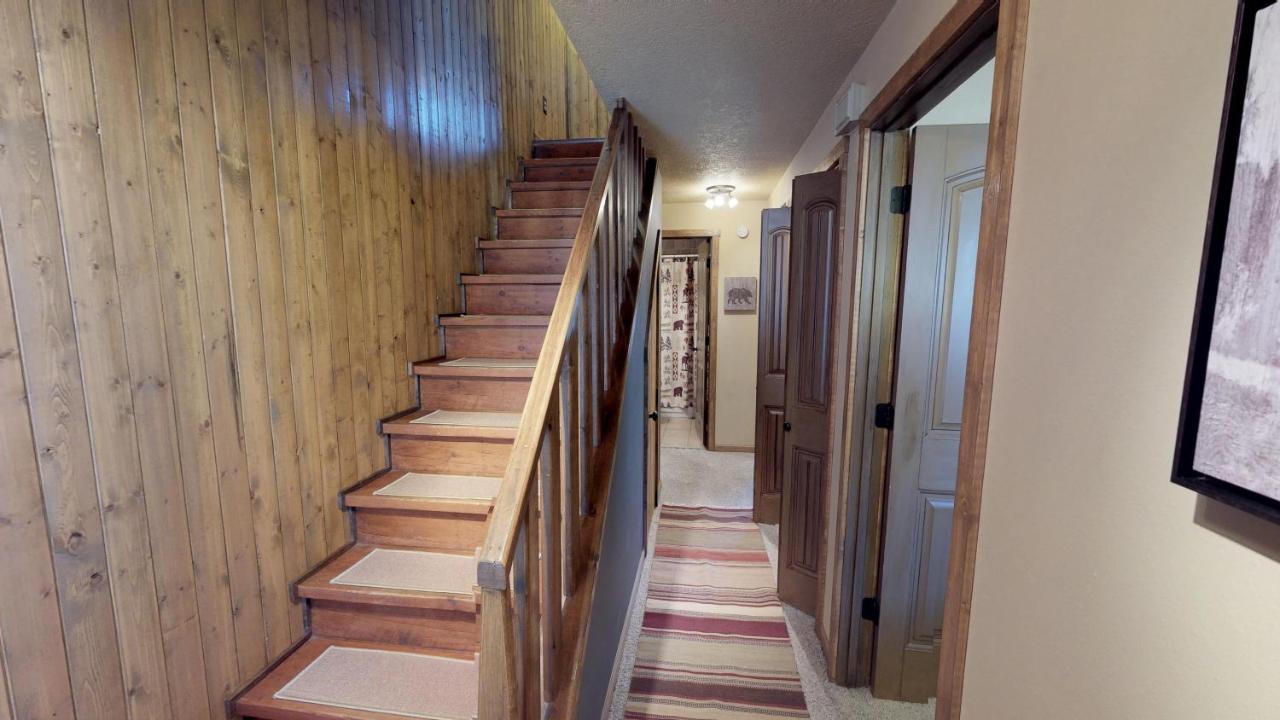 Aspen West 5 Townhouse With High Speed Wifi Apartment Ред Ривър Екстериор снимка