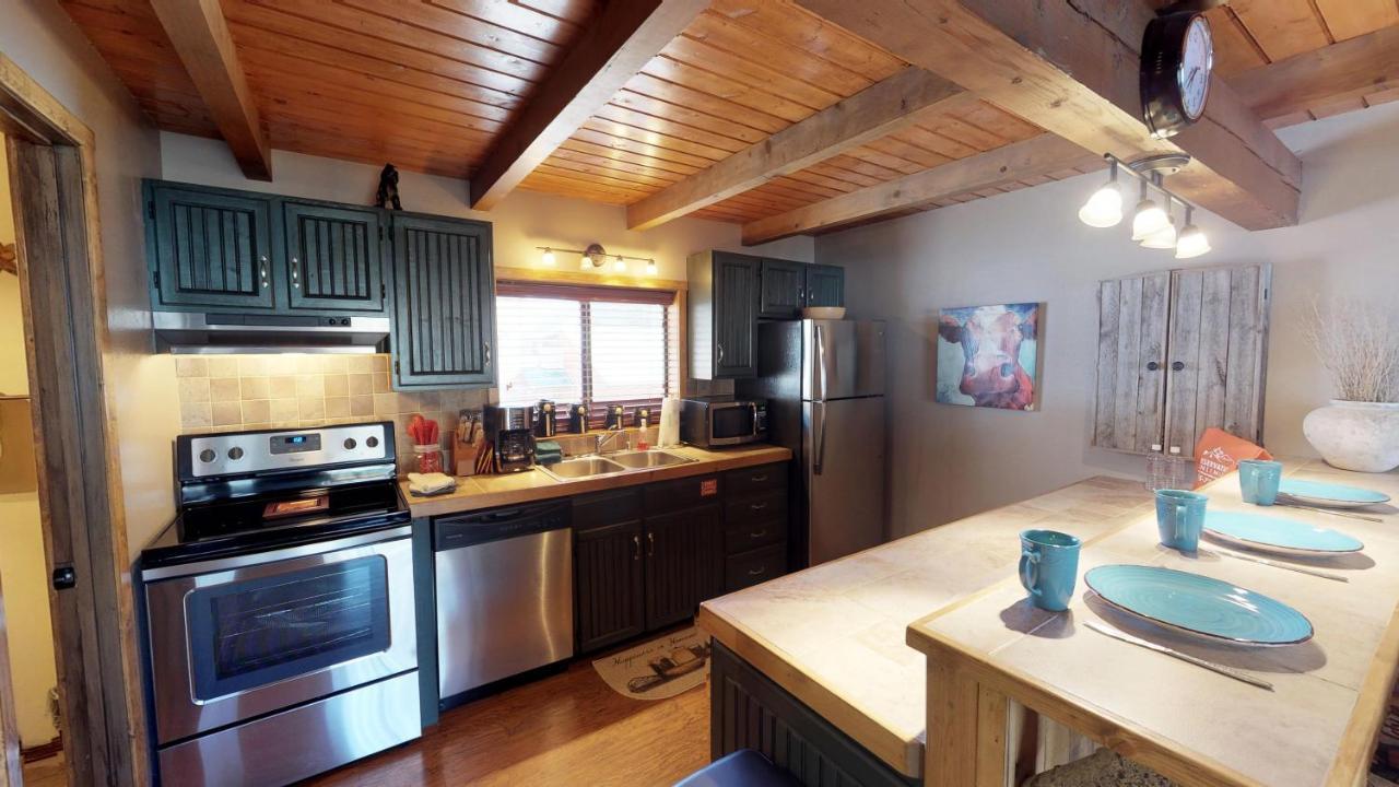 Aspen West 5 Townhouse With High Speed Wifi Apartment Ред Ривър Екстериор снимка